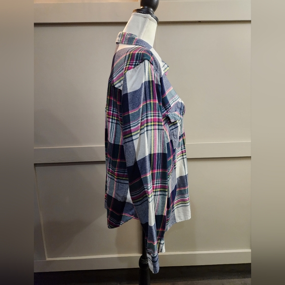 Maurices Multicolored Flannel. Size 2X. Super Cute! - Picture 6 of 8
